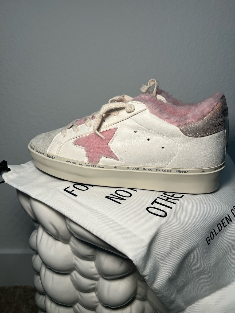 Golden Goose Hi-Star shearling-lined leather suede sneakers - Picture 5 of 15